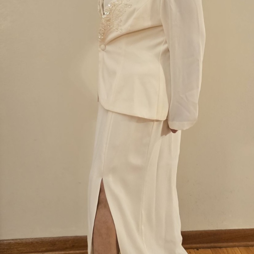 Woman's sz 16 Off-white mother of the bride Dress #127